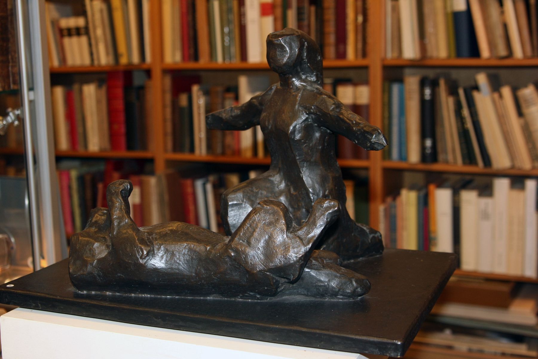 Mädchen mit spielendem Hund – عروض إضافية 1