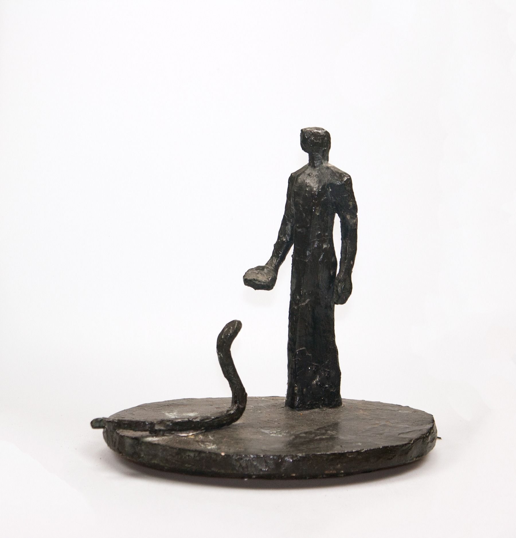 Kleine Figur mit Schale und Schlange – More views 3